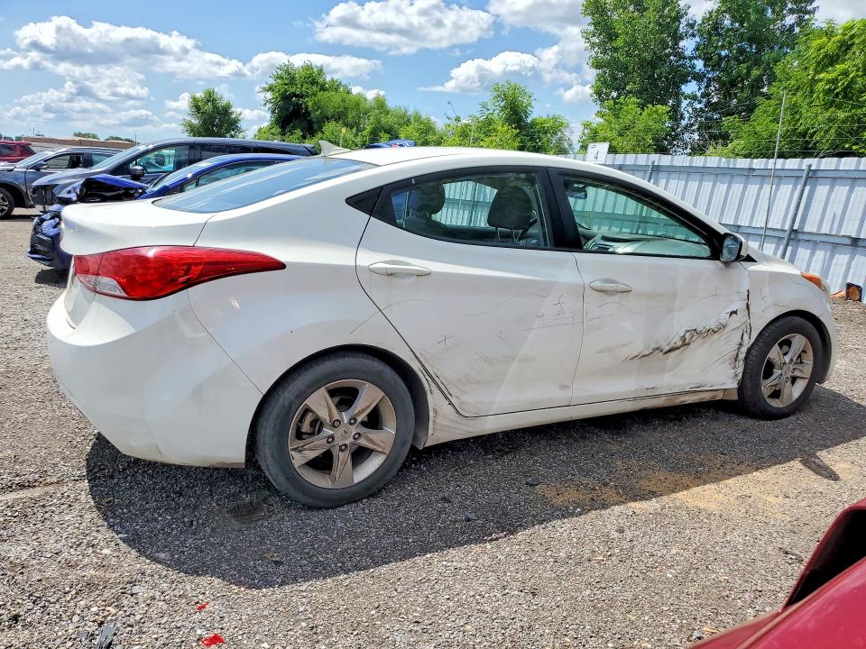 61756966 :رقم المزاد ، 5NPDH4AE5DH438016 vin ، 2013 Hyundai Elantra مزاد بيع