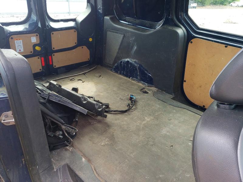 2015 Ford Transit Connect მანქანა იყიდება აუქციონზე, vin: NM0LS7E74F1228878, აუქციონის ნომერი: 62597806