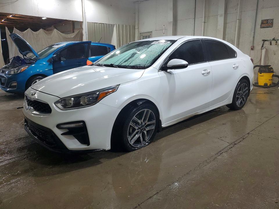 Продажа на аукционе авто 2019 Kia Forte, vin: 3KPF54AD4KE028527, номер лота: 61925296