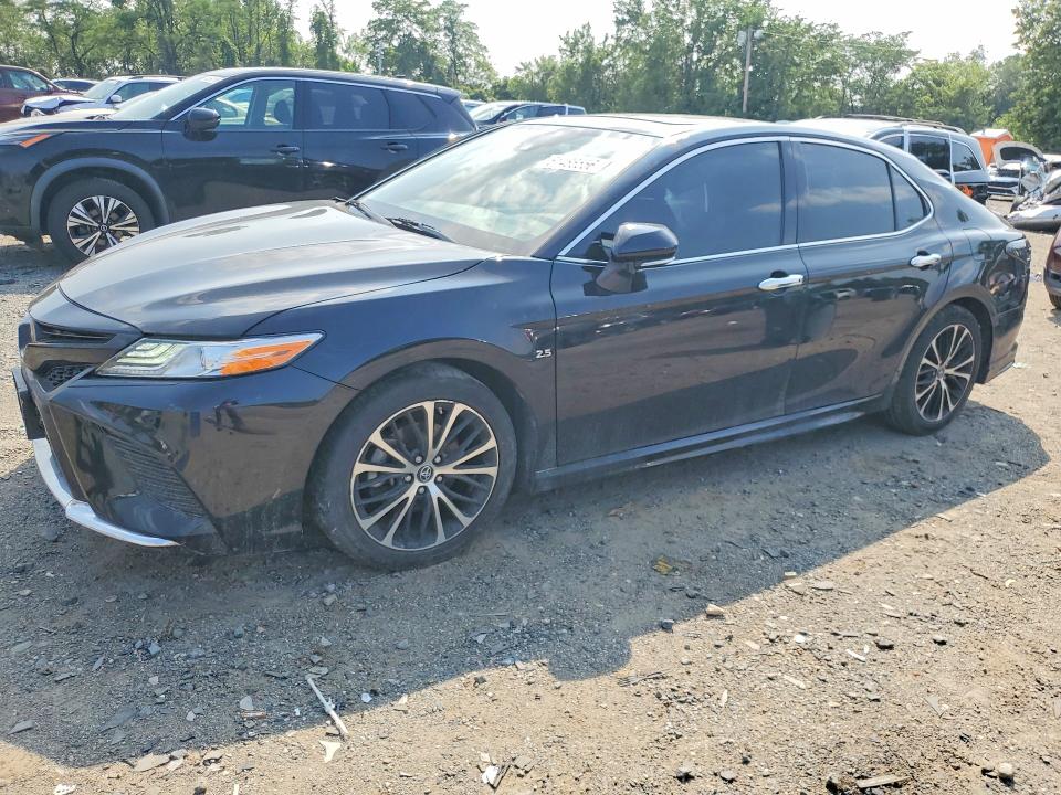 61486556 :رقم المزاد ، 4T1B11HK8KU728271 vin ، 2019 Toyota Camry مزاد بيع