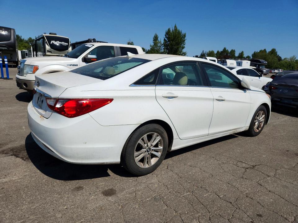 61201666 :رقم المزاد ، 5NPEB4ACXDH759795 vin ، 2013 Hyundai Sonata مزاد بيع