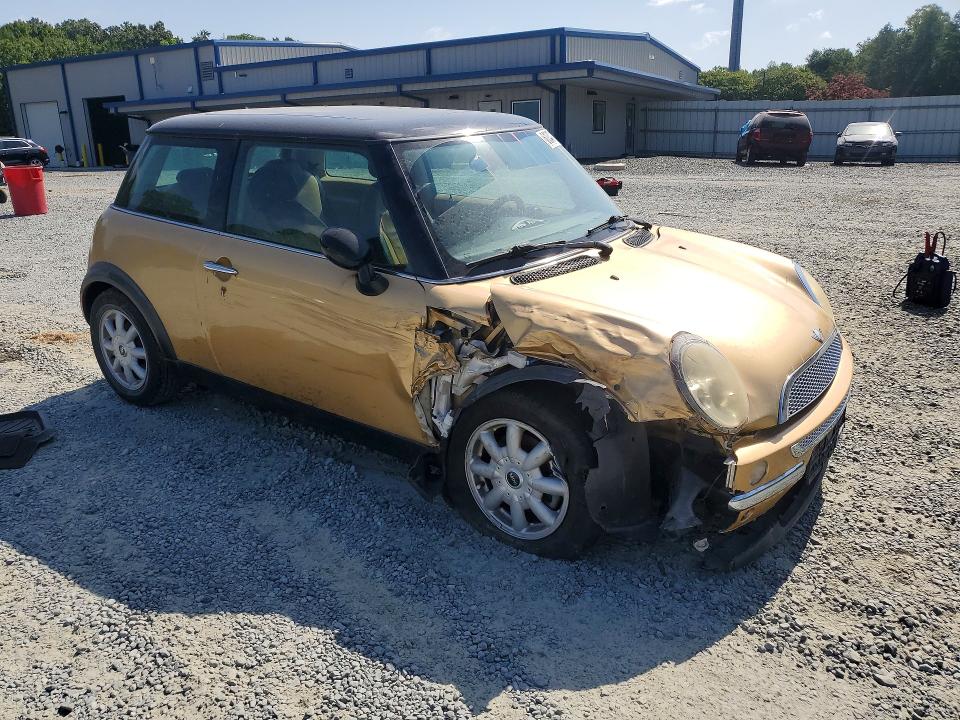 2004 Mini Cooper მანქანა იყიდება აუქციონზე, vin: WMWRC334X4TJ53338, აუქციონის ნომერი: 61347116
