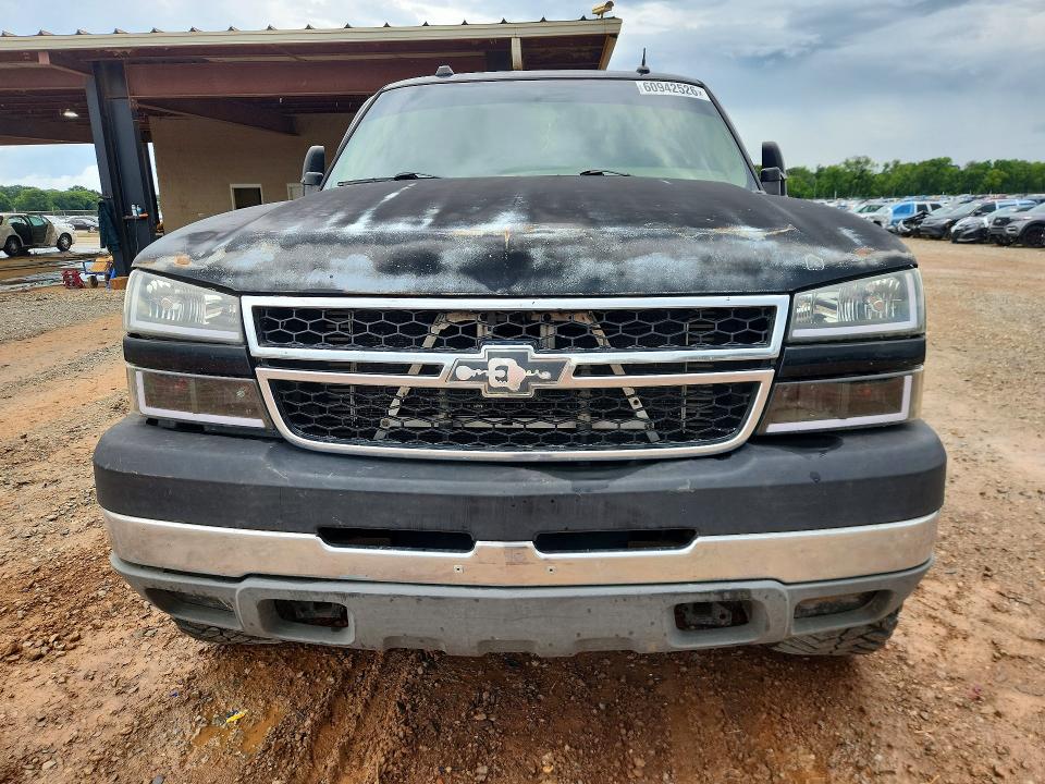 Продажа на аукционе авто 2005 Chevrolet Silverado, vin: 1GCHK23215F846602, номер лота: 60942526