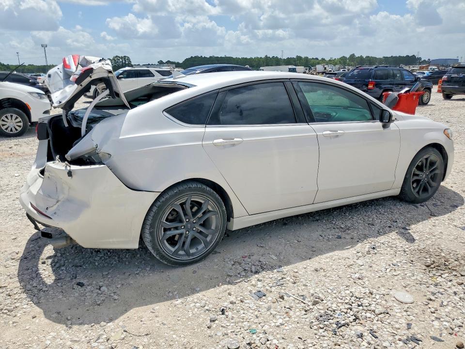 2020 Ford Fusion მანქანა იყიდება აუქციონზე, vin: 3FA6P0HDXLR168350, აუქციონის ნომერი: 62796516