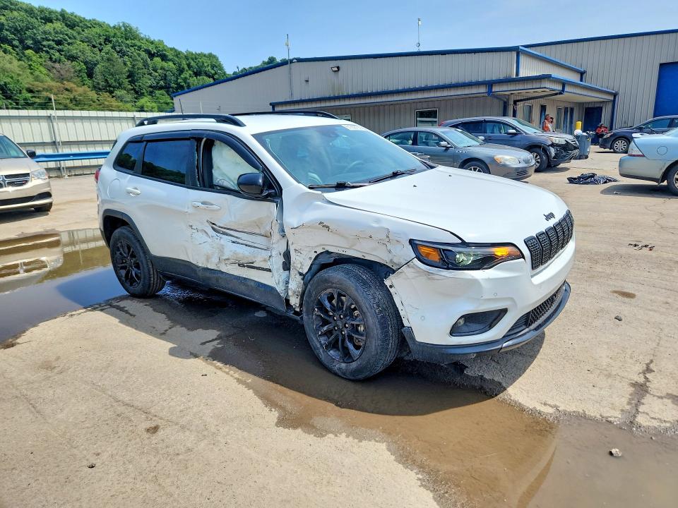 61358156 :رقم المزاد ، 1C4PJMMB9PD110174 vin ، 2023 Jeep Cherokee مزاد بيع