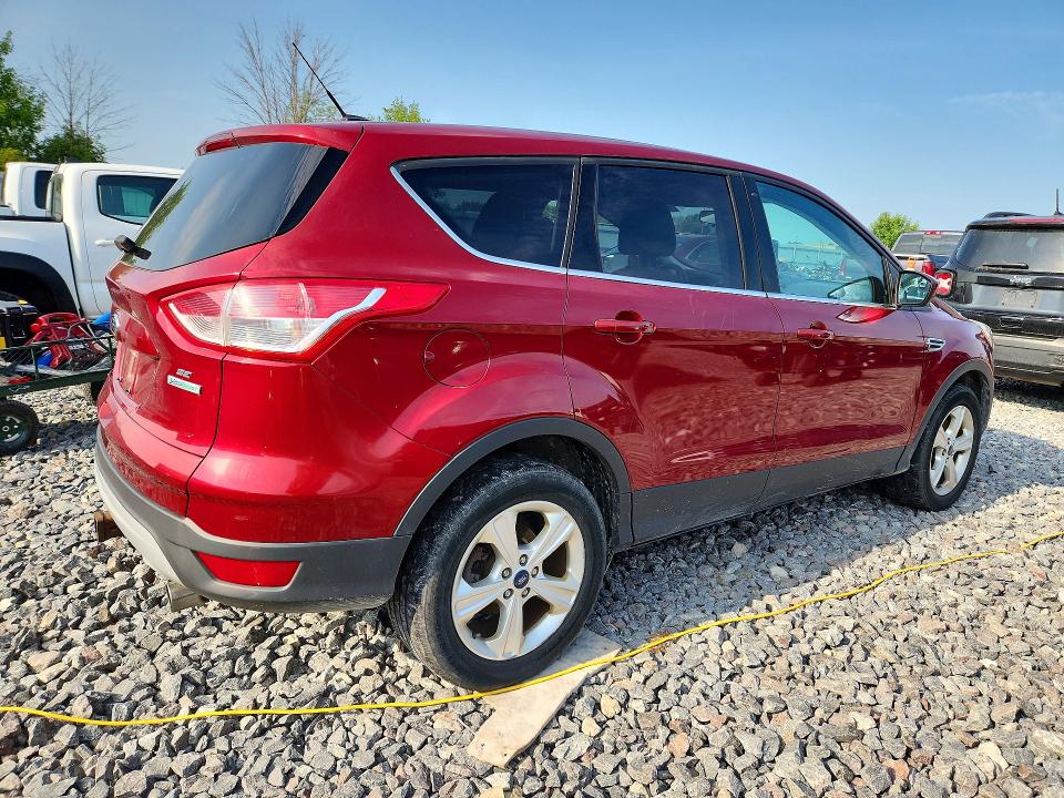 2013 Ford Escape მანქანა იყიდება აუქციონზე, vin: 1FMCU0G99DUD15878, აუქციონის ნომერი: 62803086