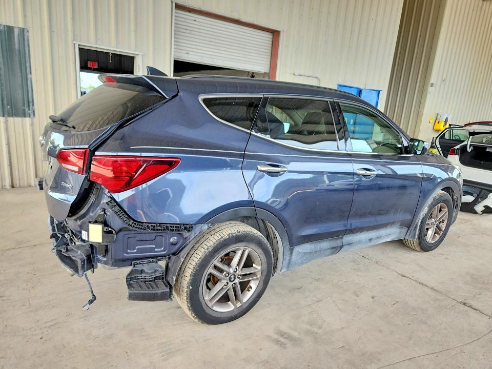 61060386 :رقم المزاد ، 5NMZU3LBXHH045579 vin ، 2017 Hyundai Santa Fe Sport مزاد بيع