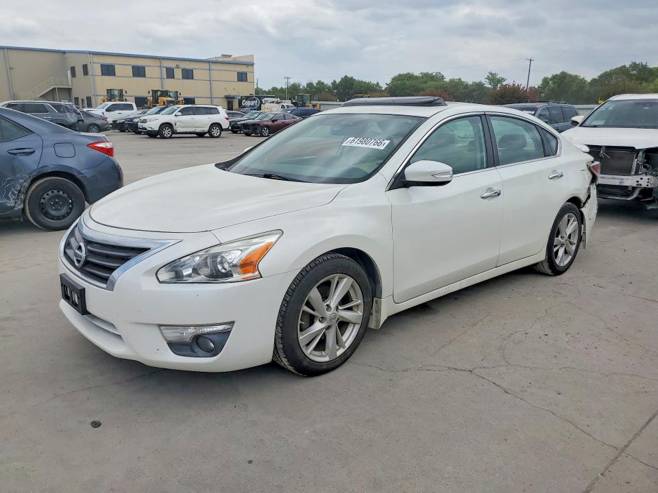 2015 Nissan Altima მანქანა იყიდება აუქციონზე, vin: 1N4AL3APXFN323241, აუქციონის ნომერი: 61980766