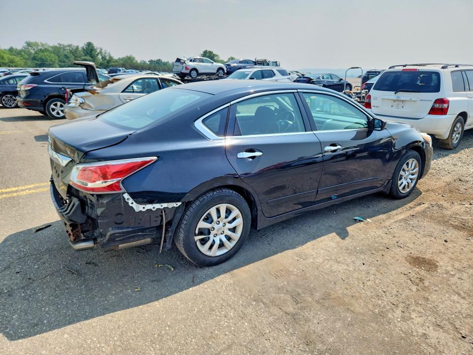 2015 Nissan Altima მანქანა იყიდება აუქციონზე, vin: 1N4AL3AP3FC499379, აუქციონის ნომერი: 61677586