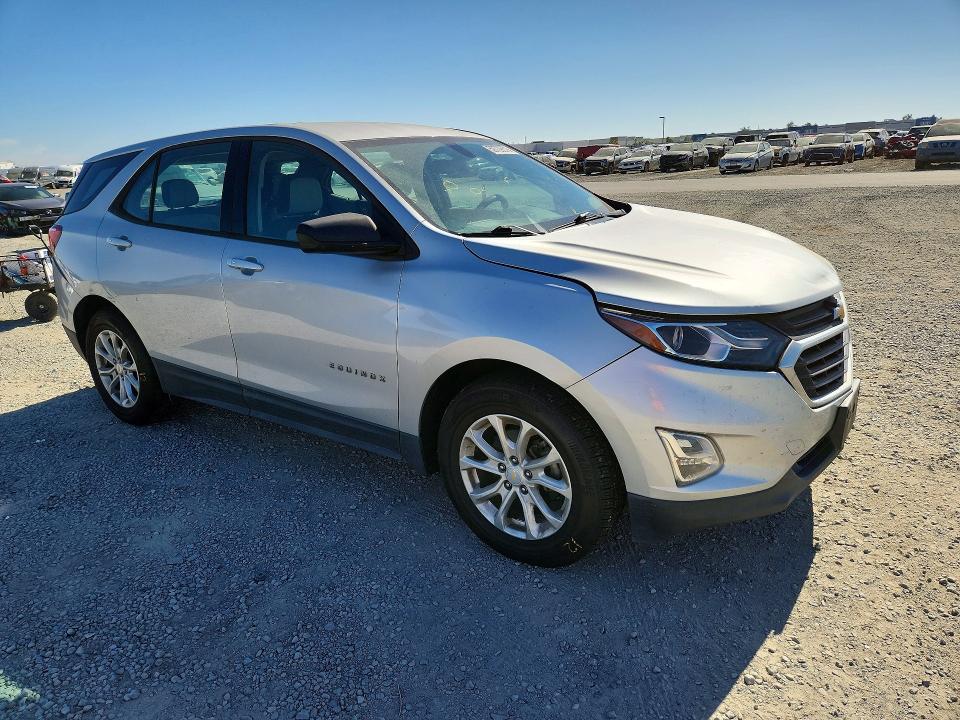 2018 Chevrolet Equinox მანქანა იყიდება აუქციონზე, vin: 2GNAXHEV2J6213518, აუქციონის ნომერი: 59729576