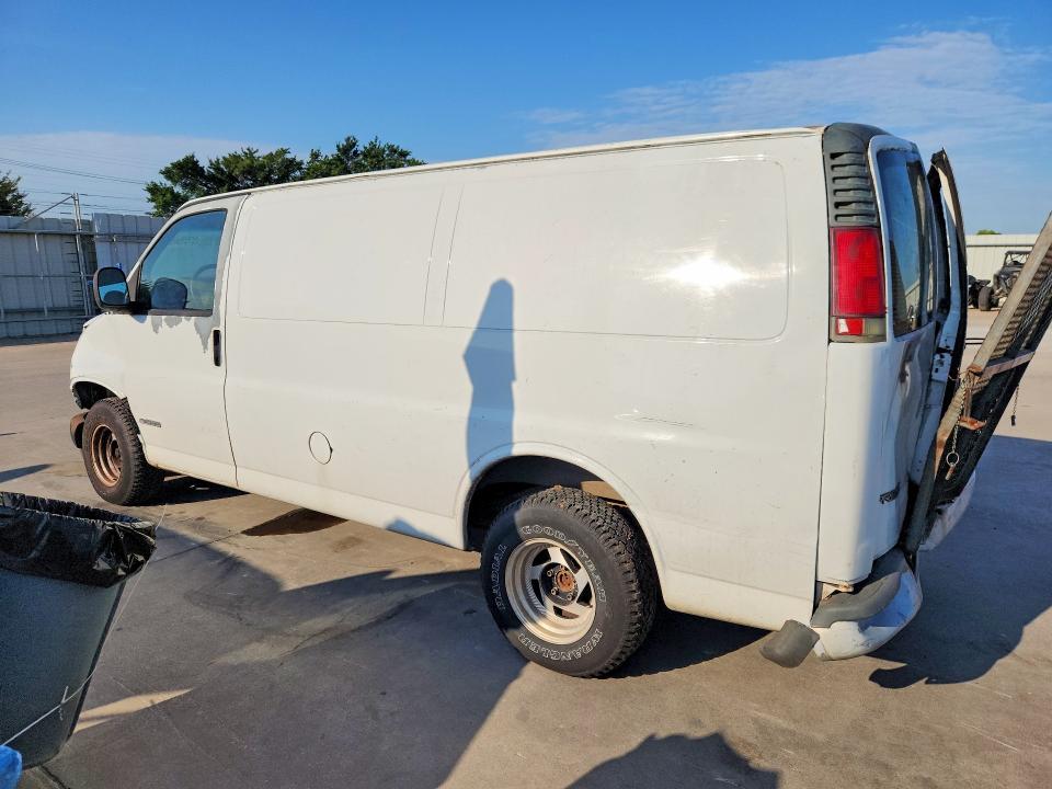 51519456 :رقم المزاد ، 1GCFG15W0Y1119682 vin ، 2000 Chevrolet Express G1500 مزاد بيع