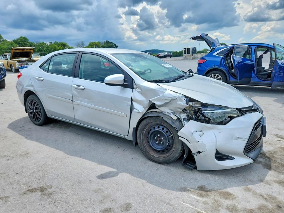 Продажа на аукционе авто 2018 Toyota Corolla, vin: 2T1BURHE1JC038488, номер лота: 60295436