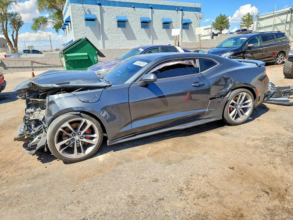 60490236 :رقم المزاد ، 1G1FH1R77H0161930 vin ، 2017 Chevrolet Camaro مزاد بيع