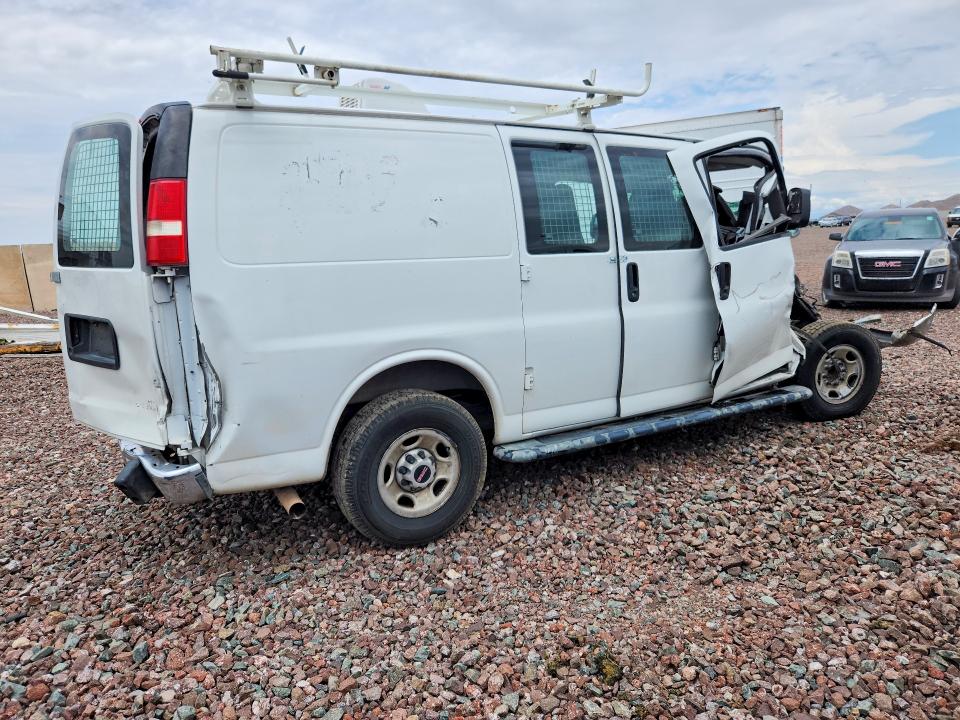 60736006 :رقم المزاد ، 1GTW7FCF0F1902286 vin ، 2015 Gmc Savana مزاد بيع