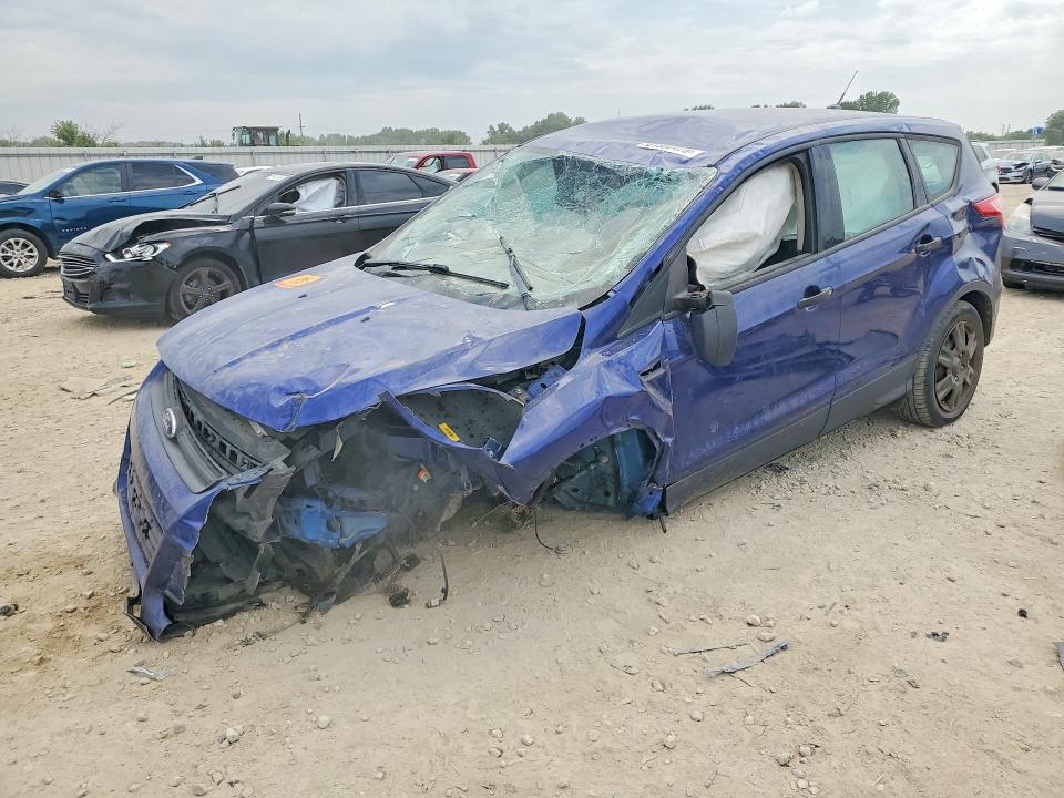 61996476 :رقم المزاد ، 1FMCU0F73FUB12570 vin ، 2015 Ford Escape مزاد بيع