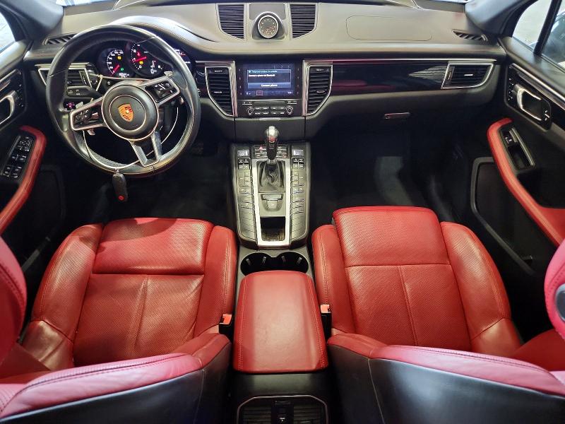 62749646 :رقم المزاد ، WP1AA2A54JLB05680 vin ، 2018 Porsche Macan مزاد بيع