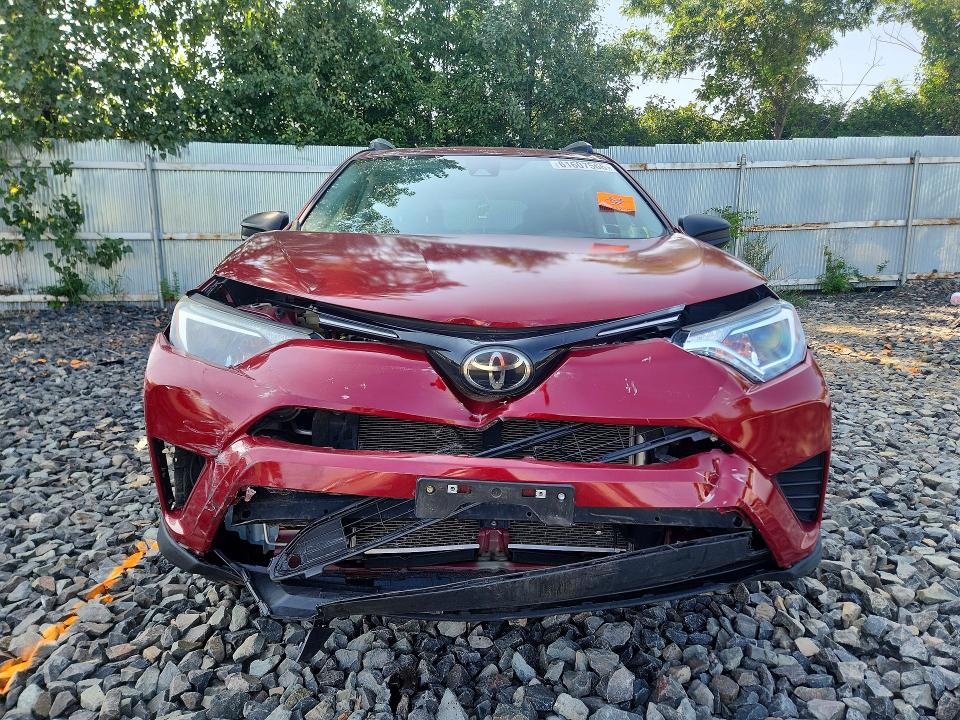 2018 Toyota Rav4 მანქანა იყიდება აუქციონზე, vin: JTMBFREV9JD227309, აუქციონის ნომერი: 61607566