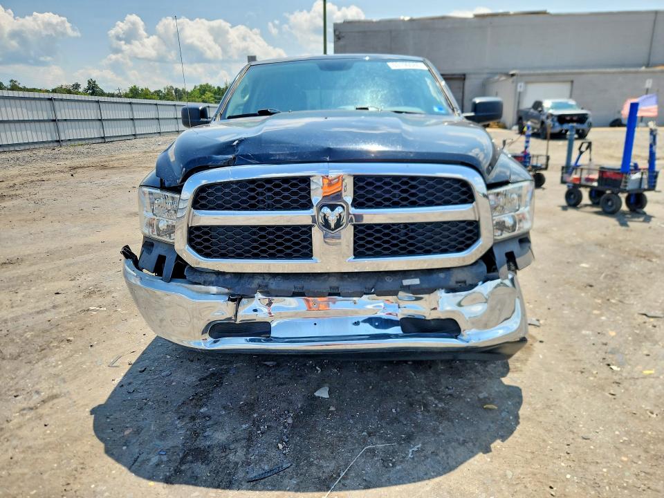 63190086 :رقم المزاد ، 1C6RR6TT3KS731820 vin ، 2019 Ram 1500 Classic مزاد بيع