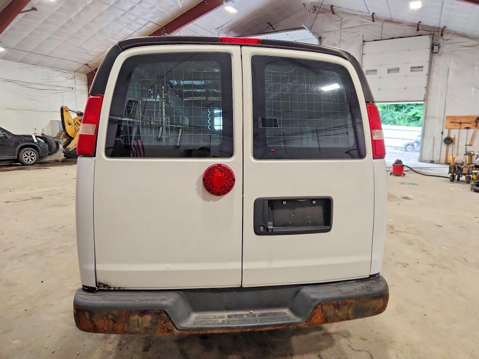 61410746 :رقم المزاد ، 1GCSGAFX9D1157685 vin ، 2013 Chevrolet Express G1500 مزاد بيع