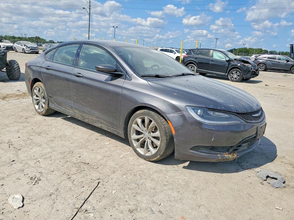 61422396 :رقم المزاد ، 1C3CCCBG3FN522282 vin ، 2015 Chrysler 200 مزاد بيع