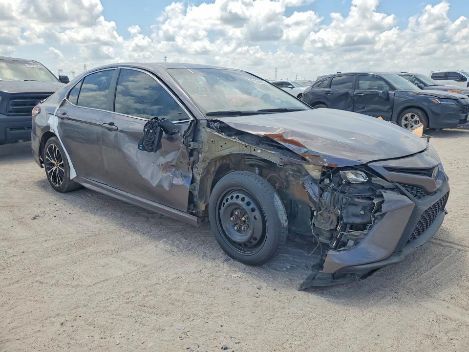 59955096 :رقم المزاد ، 4T1G11AK8LU306499 vin ، 2020 Toyota Camry مزاد بيع