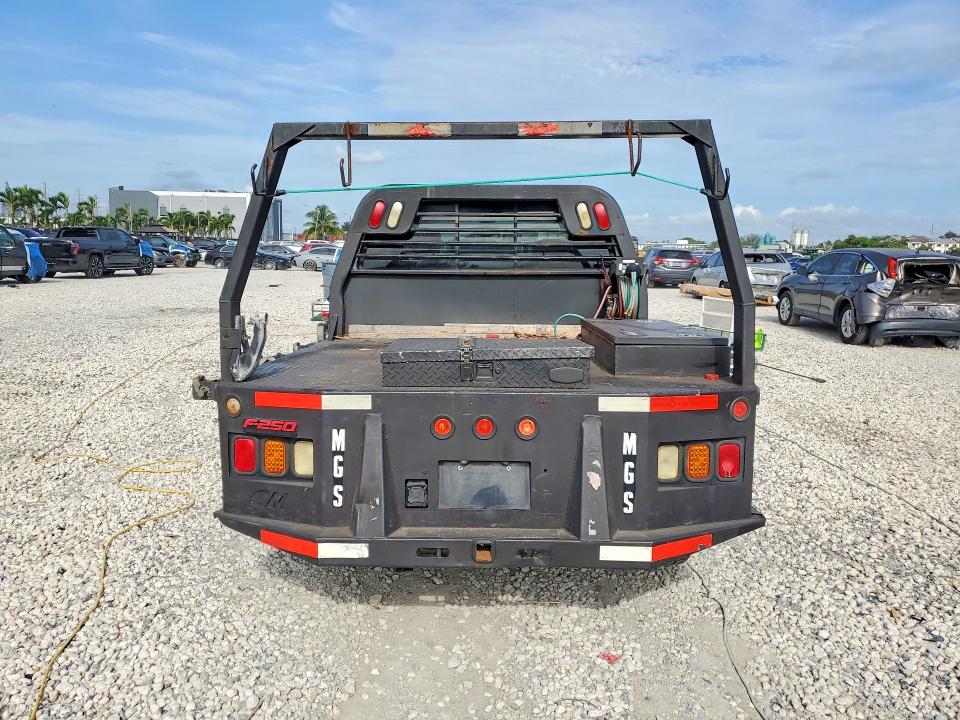 Продажа на аукционе авто 2001 Ford F250, vin: 1FTNX21L41ED39483, номер лота: 63328436