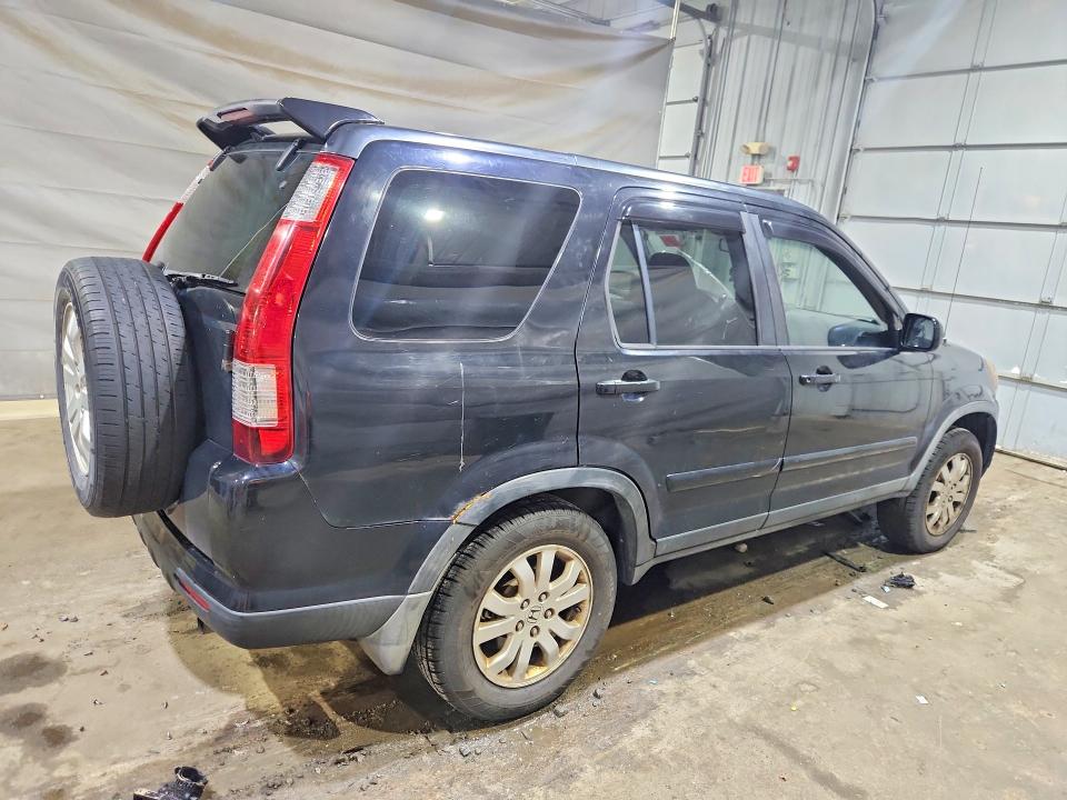 Продаж на аукціоні авто 2005 Honda Cr-v, vin: JHLRD78945C002009, номер лоту: 62707296