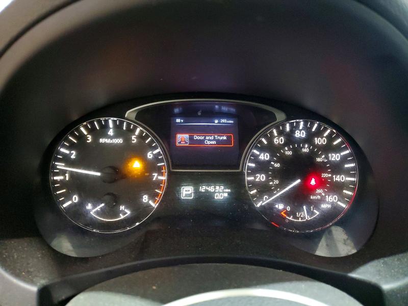 2015 Nissan Altima მანქანა იყიდება აუქციონზე, vin: 1N4AL3AP5FN368684, აუქციონის ნომერი: 62788046