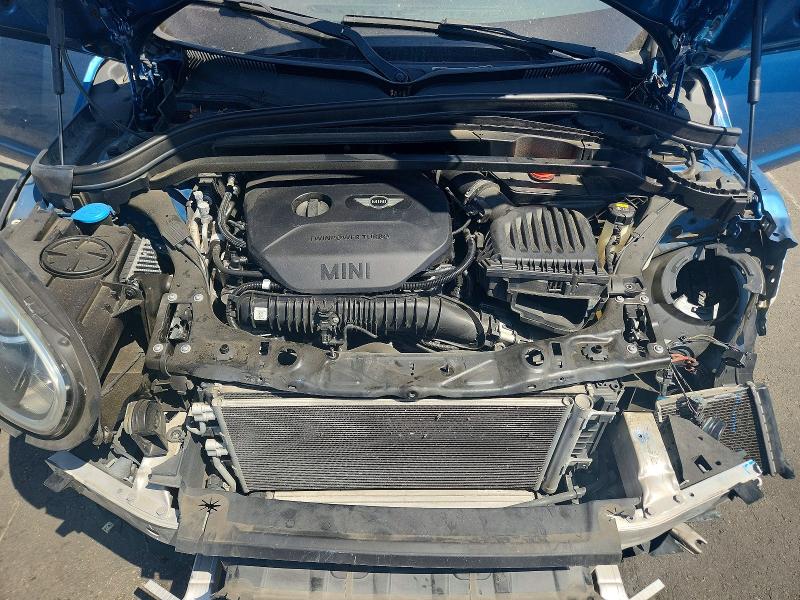 Продажа на аукционе авто 2018 Mini Cooper, vin: WMZYT3C30J3E94073, номер лота: 60993656