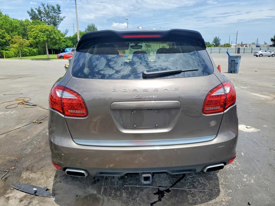 Продаж на аукціоні авто 2014 Porsche Cayenne, vin: WP1AA2A2XELA00637, номер лоту: 63548536