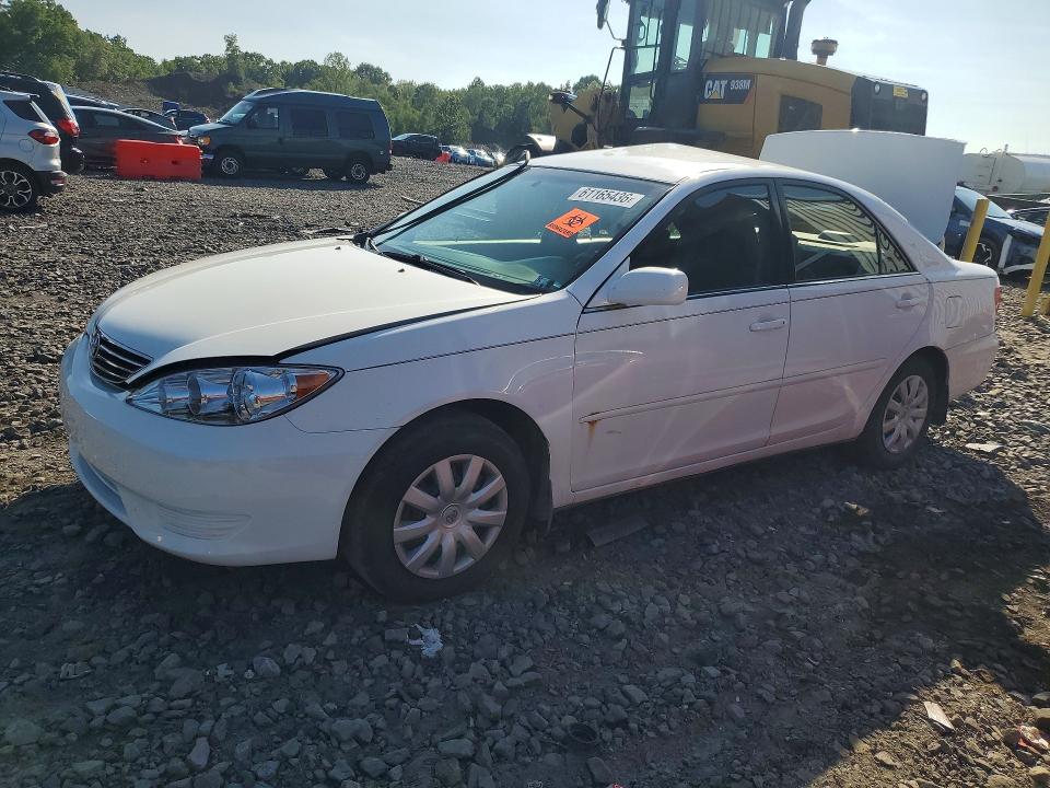 61165436 :رقم المزاد ، 4T1BE30K26U743575 vin ، 2006 Toyota Camry مزاد بيع