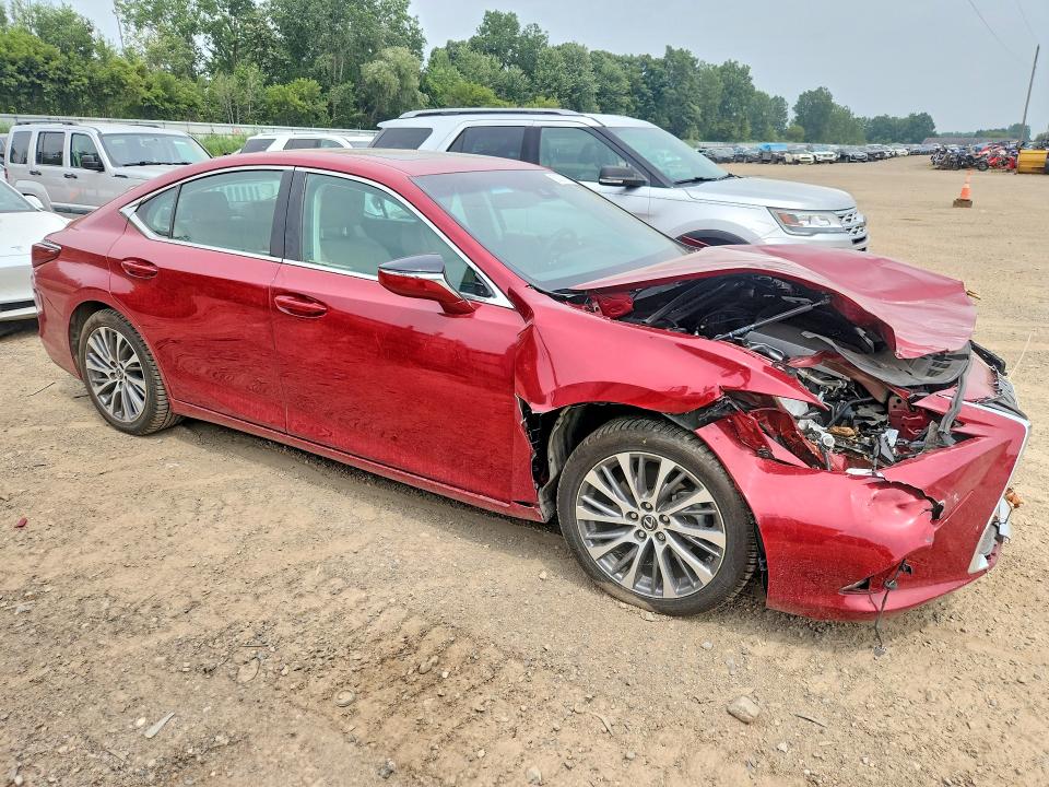 Продажа на аукционе авто 2019 Lexus Es, vin: 58ABZ1B10KU045403, номер лота: 61801756