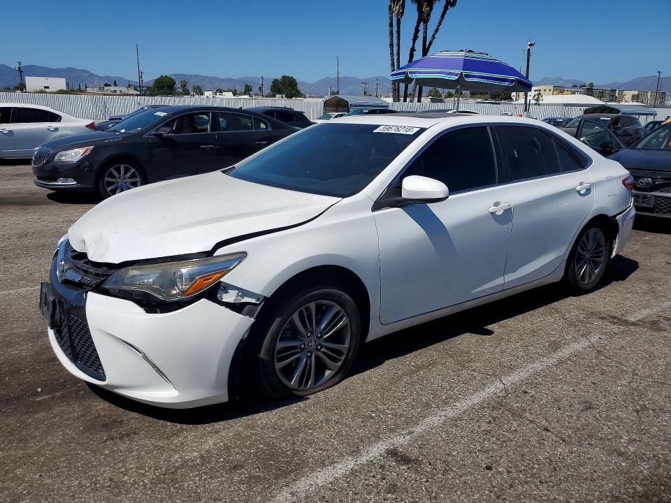 59676216 :رقم المزاد ، 4T1BF1FK7HU325797 vin ، 2017 Toyota Camry مزاد بيع