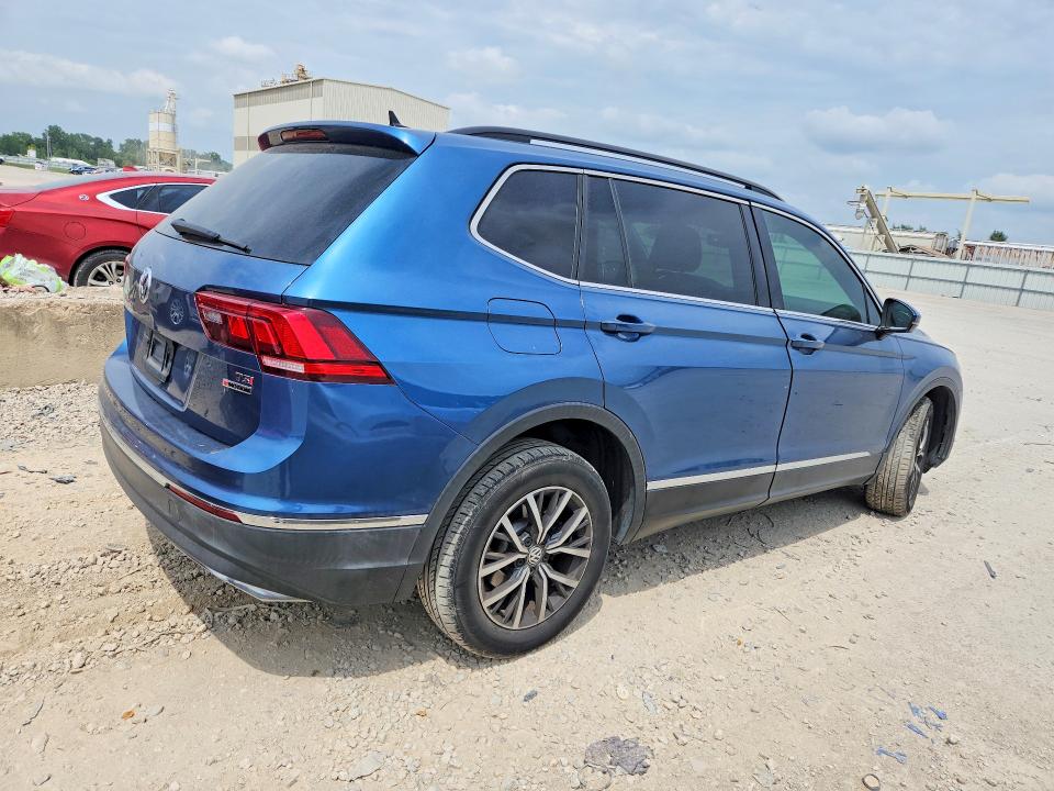 62338286 :رقم المزاد ، 3VV2B7AX8JM218386 vin ، 2018 Volkswagen Tiguan مزاد بيع
