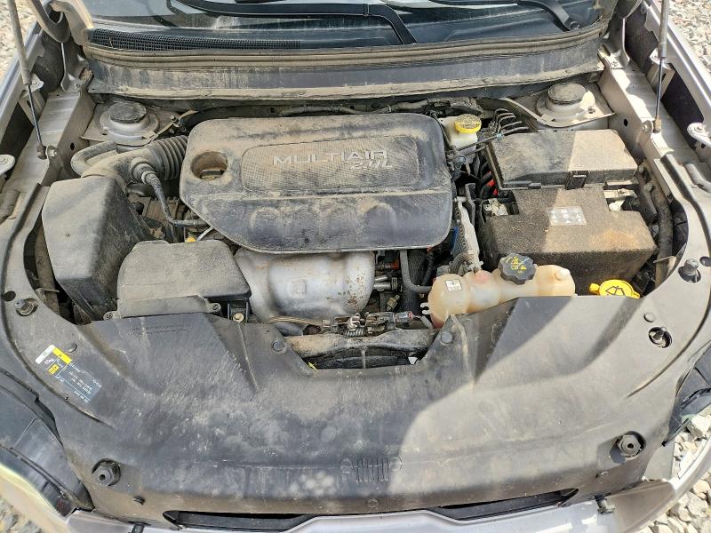 61748836 :رقم المزاد ، 1C4PJLCB7KD215560 vin ، 2019 Jeep Cherokee مزاد بيع