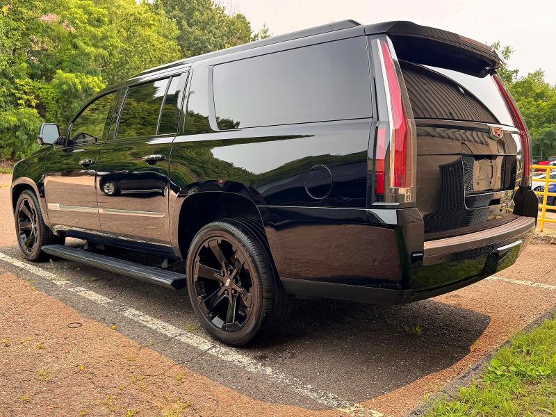 Продаж на аукціоні авто 2018 Cadillac Escalade, vin: 1GYS4KKJ3JR396298, номер лоту: 62457876