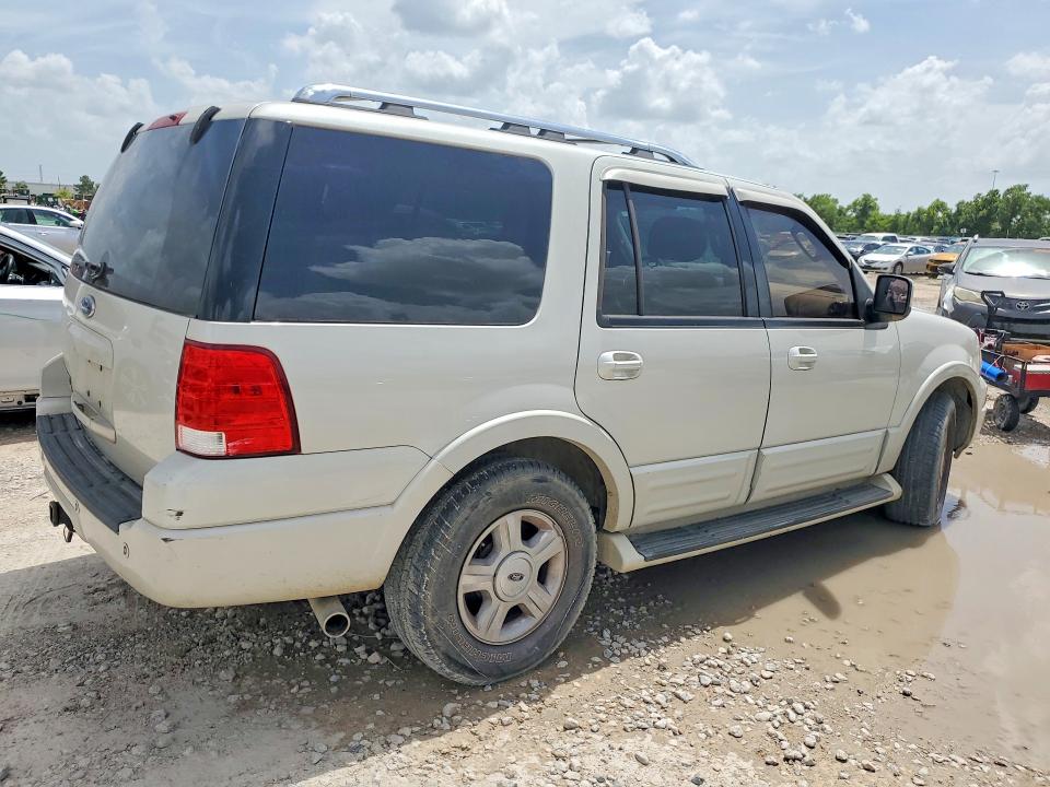 61373156 :رقم المزاد ، 1FMPU19556LA81894 vin ، 2006 Ford Expedition مزاد بيع