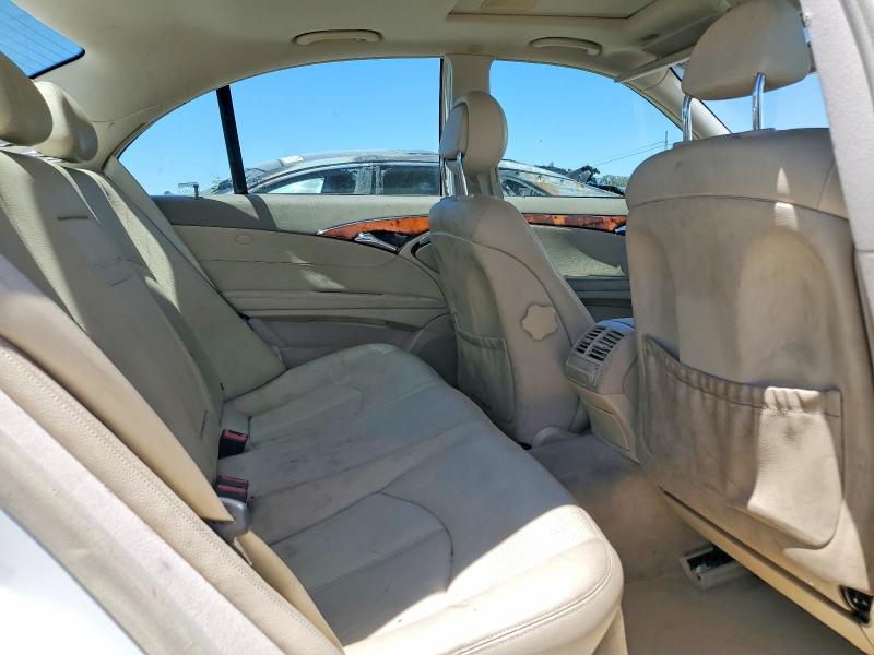 61337606 :رقم المزاد ، WDBUF65J14A509047 vin ، 2004 Mercedes-benz E مزاد بيع