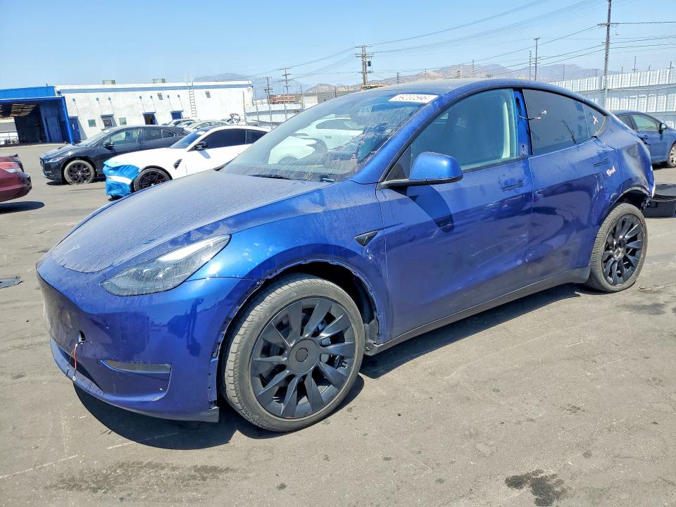 59200596 :رقم المزاد ، 7SAYGDEE8RA239188 vin ، 2024 Tesla Model Y مزاد بيع