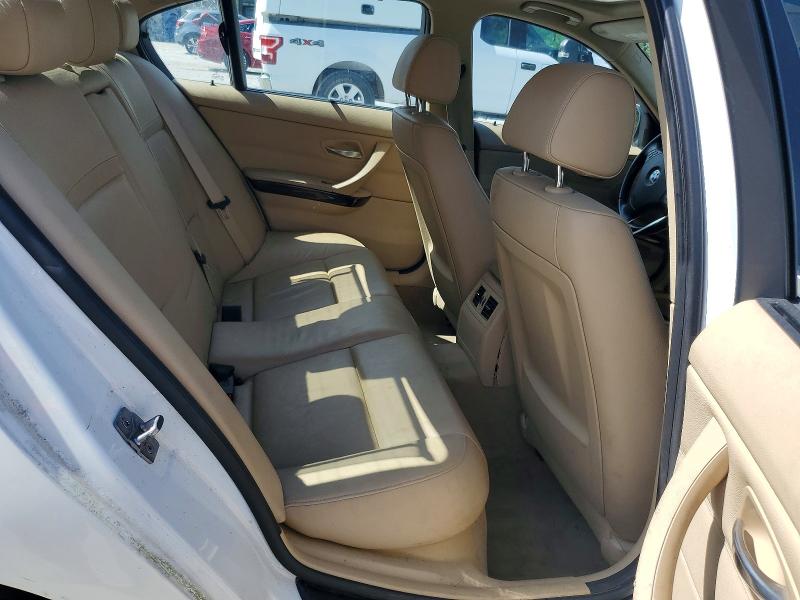 60982816 :رقم المزاد ، WBAPK7C58BA970164 vin ، 2011 Bmw 328 مزاد بيع