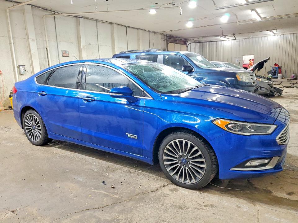 62454256 :رقم المزاد ، 3FA6P0PU6HR390036 vin ، 2017 Ford Fusion مزاد بيع