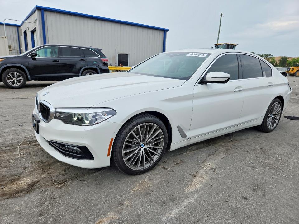 61944816 :رقم المزاد ، WBAJA5C30HG895428 vin ، 2017 Bmw 530 مزاد بيع