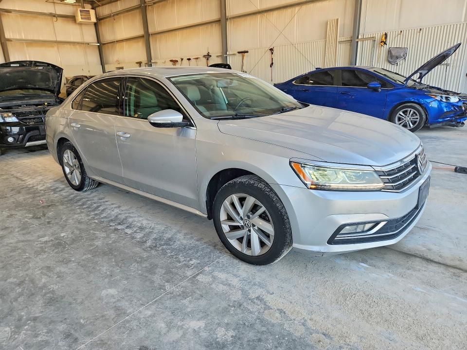 Aukcja sprzedaży 2018 Volkswagen Passat, vin: 1VWBA7A30JC020608, numer aukcji: 62675746