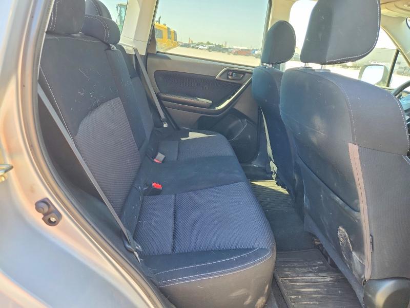 60693126 :رقم المزاد ، JF2SJAGC7JH566365 vin ، 2018 Subaru Forester مزاد بيع