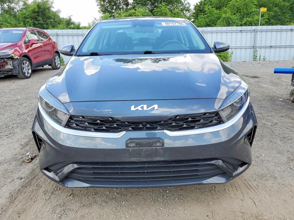 60157786 :رقم المزاد ، 3KPF34AD4NE453286 vin ، 2022 Kia Forte مزاد بيع