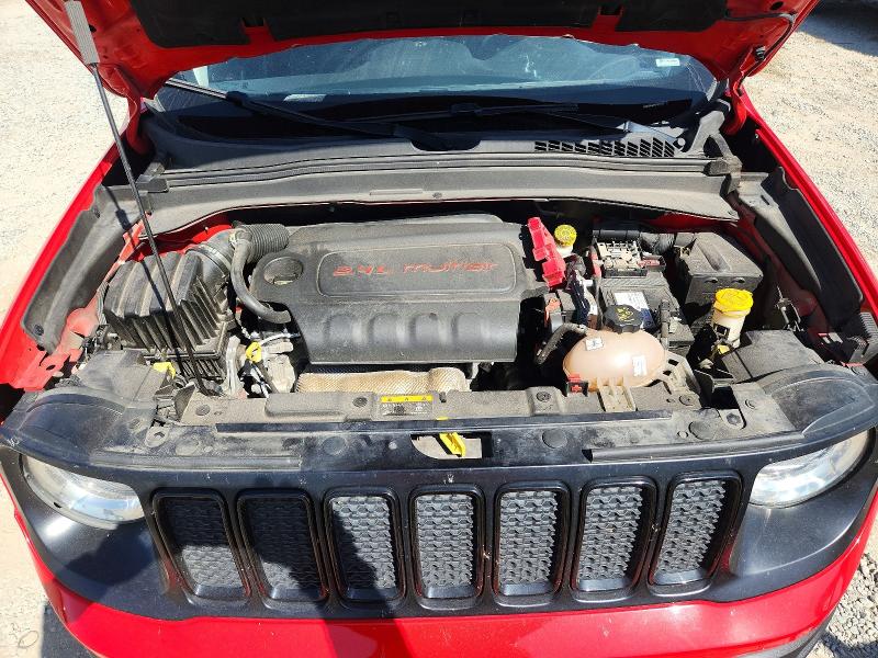 59840366 :رقم المزاد ، ZACNJBAB0KPK17718 vin ، 2019 Jeep Renegade مزاد بيع