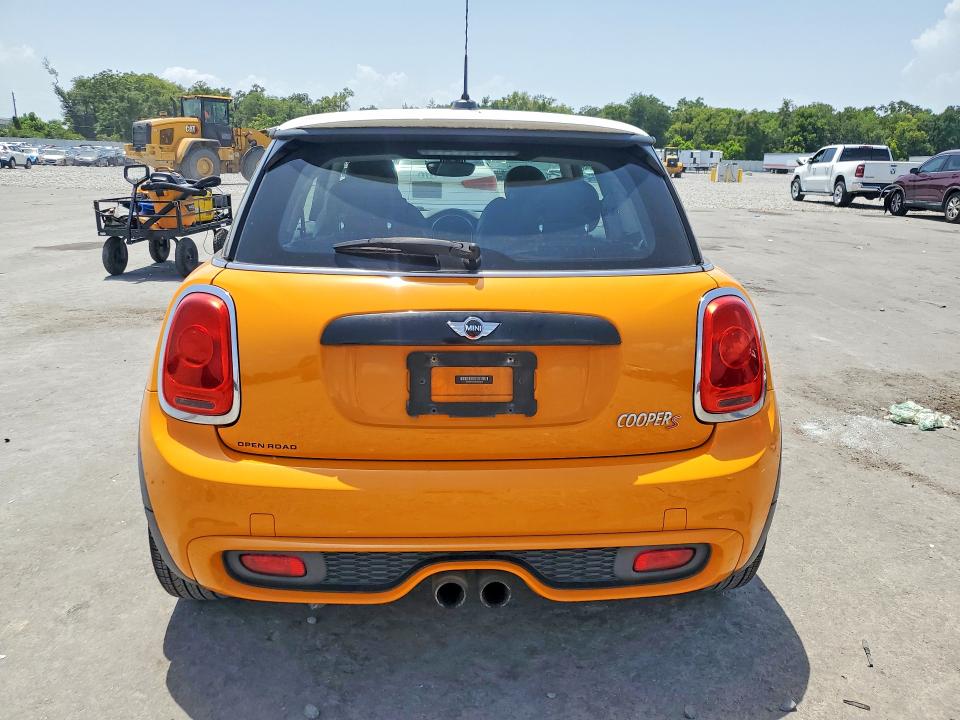 60774086 :رقم المزاد ، WMWXP7C57H3B93820 vin ، 2017 Mini Cooper مزاد بيع