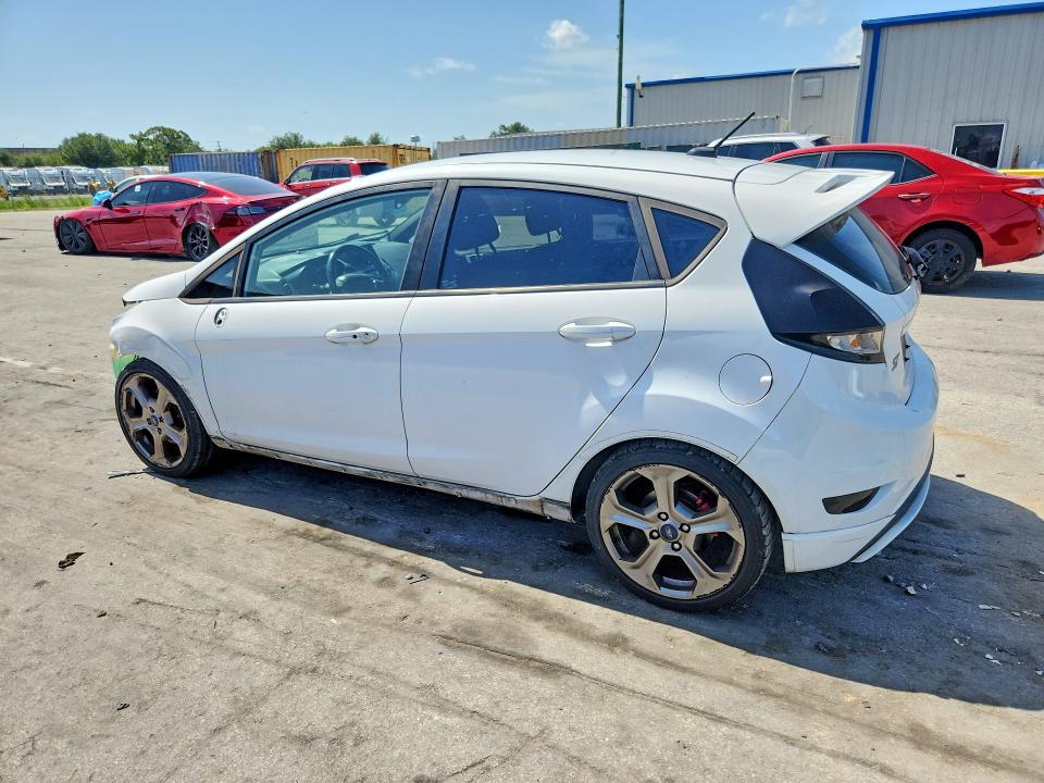 60451196 :رقم المزاد ، 3FADP4GXXEM236401 vin ، 2014 Ford Fiesta مزاد بيع