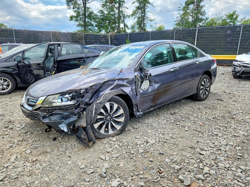 2015 Honda Accord მანქანა იყიდება აუქციონზე, vin: 1HGCR6F51FA010646, აუქციონის ნომერი: 62997406