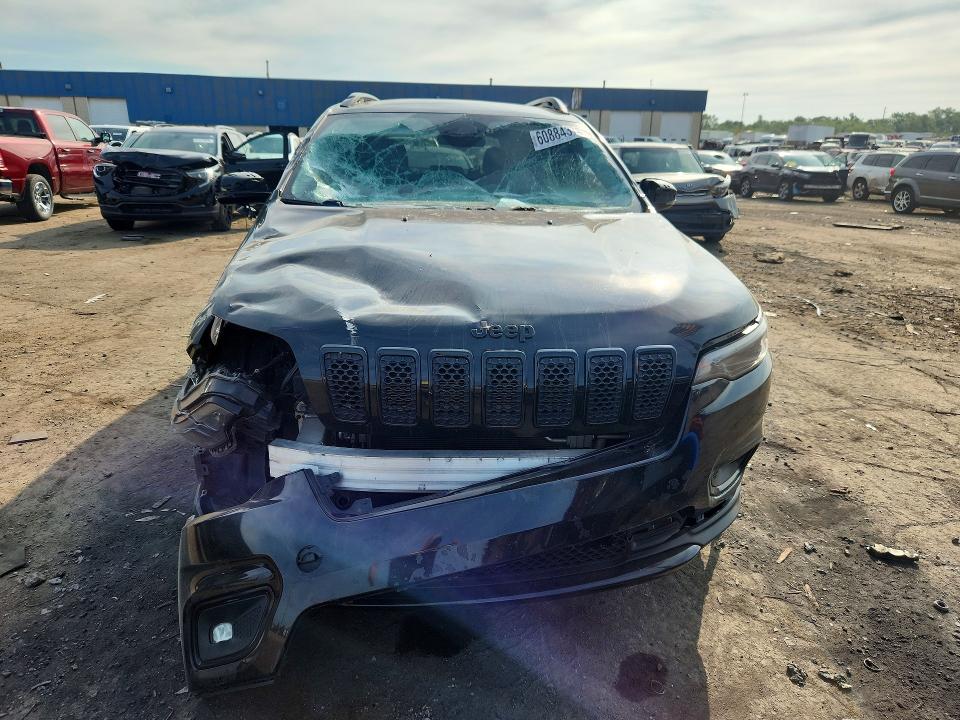 Продажа на аукционе авто 2019 Jeep Cherokee, vin: 1C4PJMLB3KD400694, номер лота: 60884376